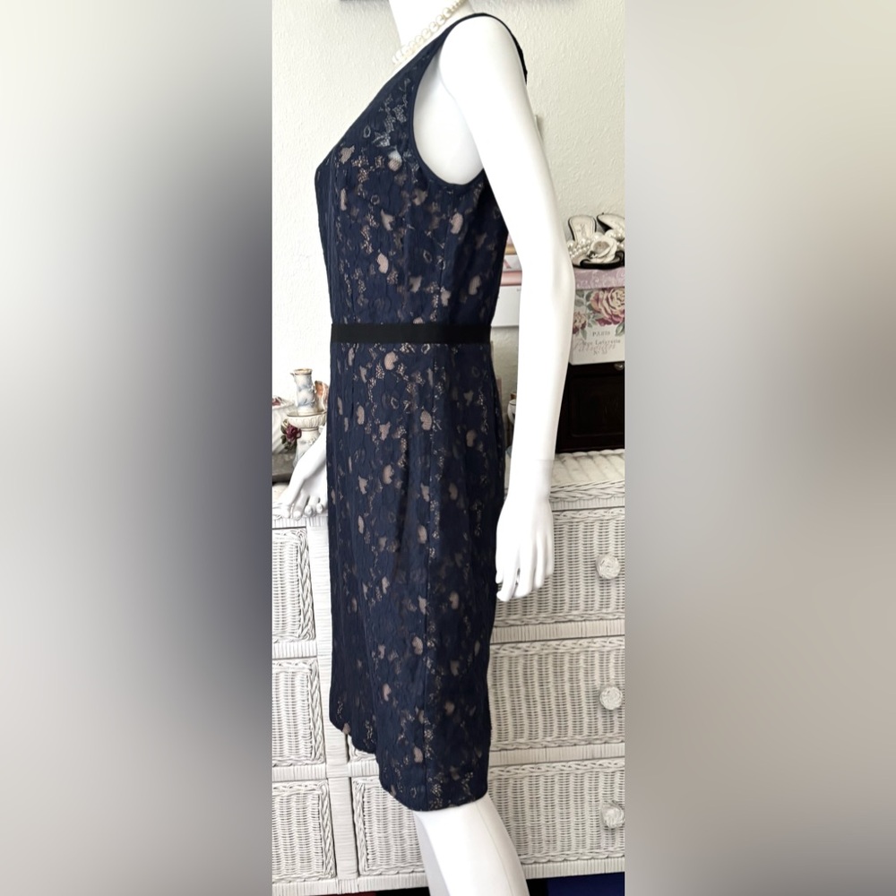 BCBG MAXAZRIA Alice Lace Shift Dress WaistBand Lined Sleeveless in Blue Size 10 - Picture 7 of 13